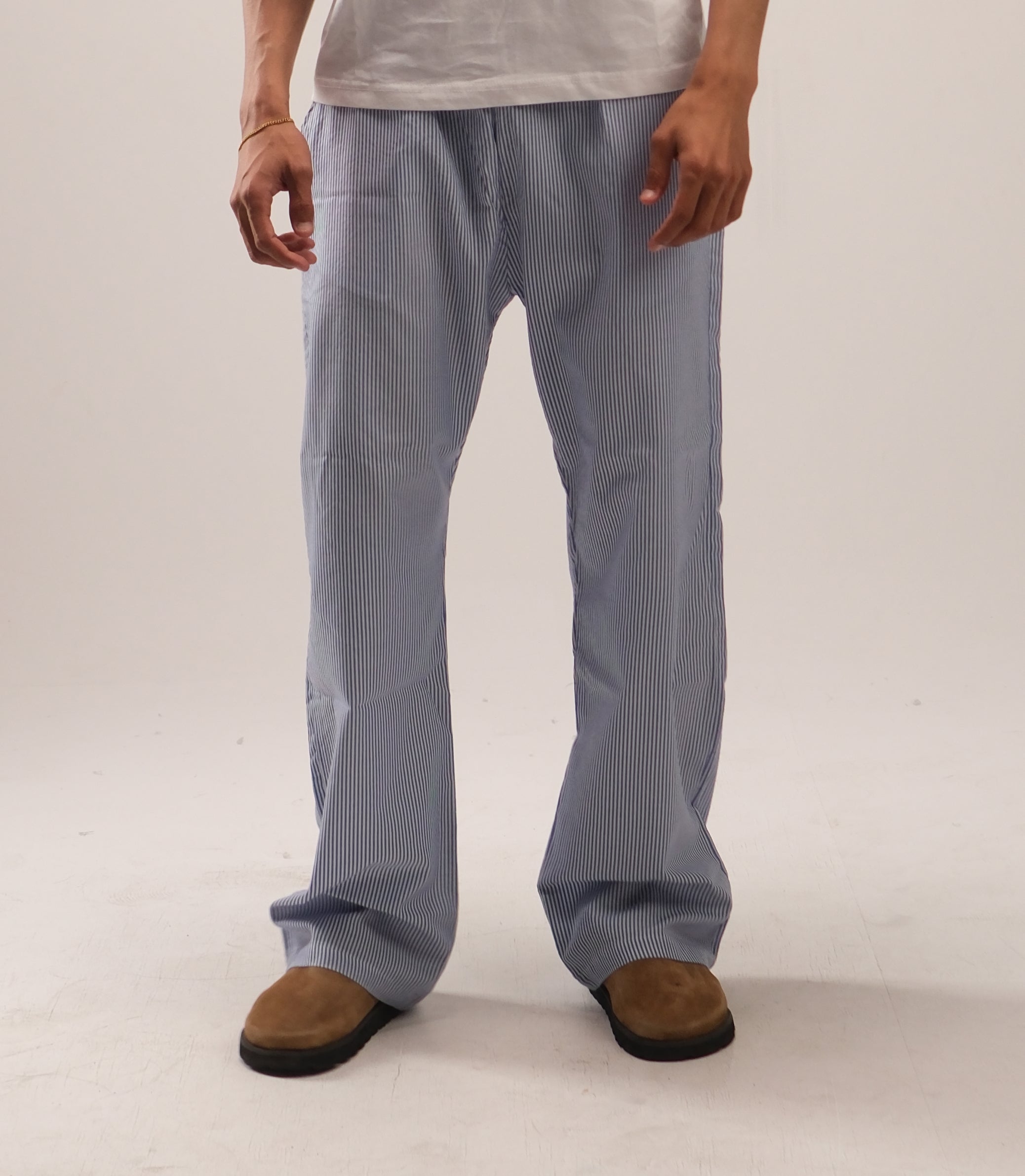 Striped pants in blue