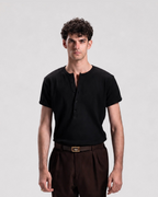 HENELY T-SHIRT IN BLACK
