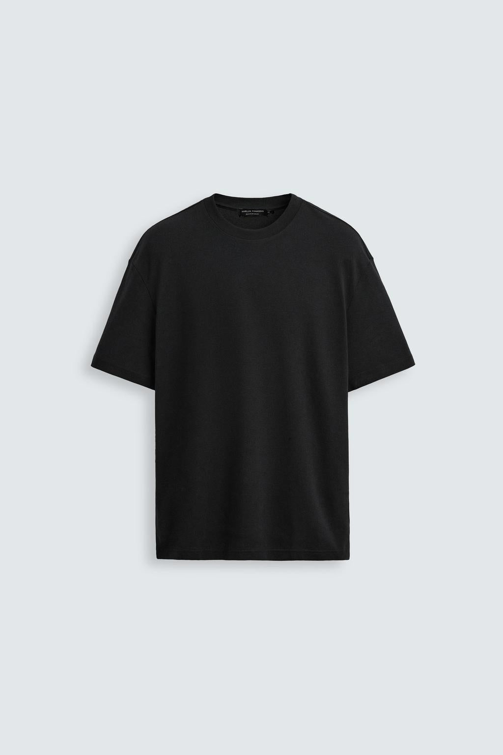 BASIC T-SHIRT IN BLACK