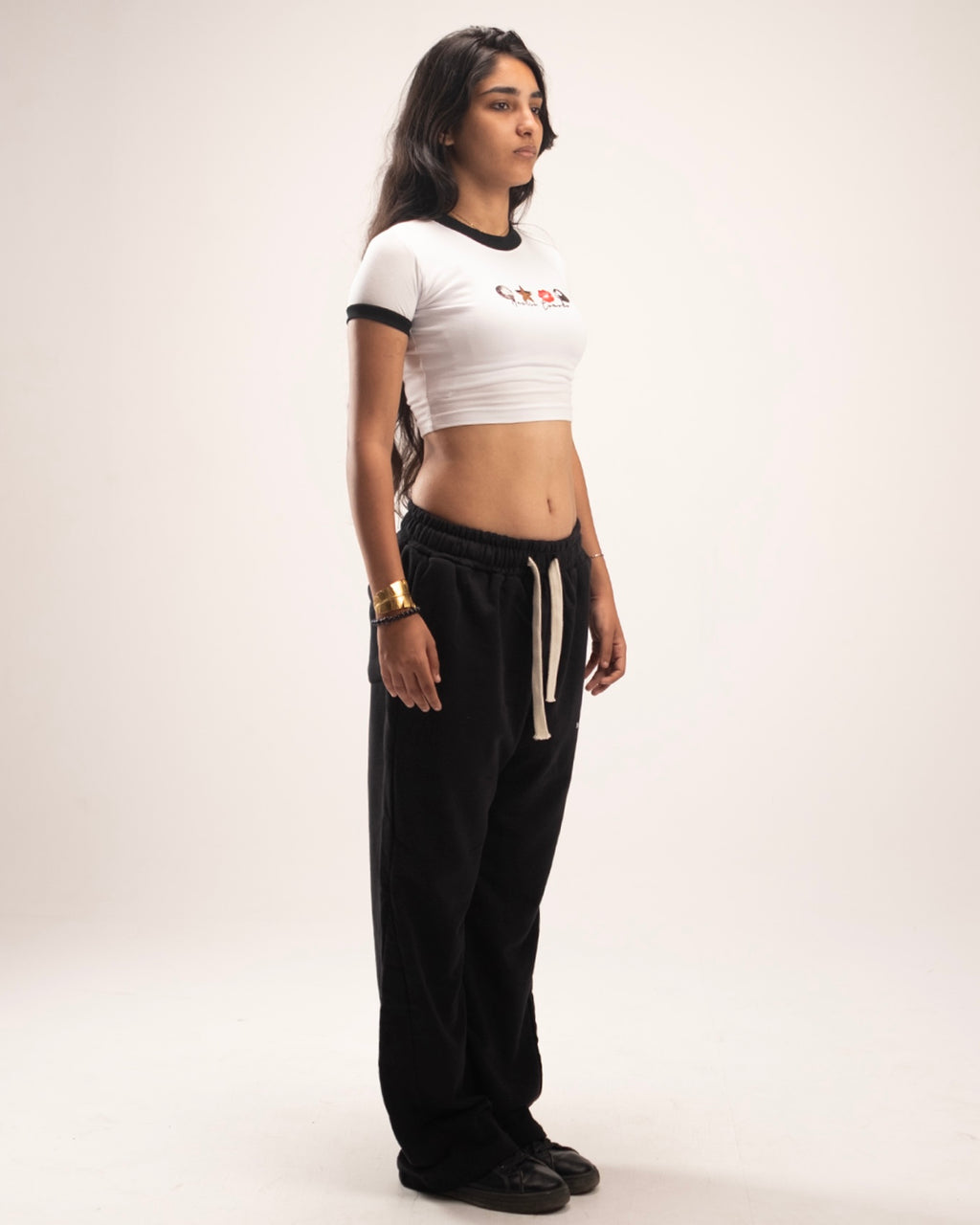 Flared pants in black