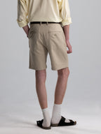 PLEATED REGULAR FIT GABARDINE SHORTS IN BEIGE
