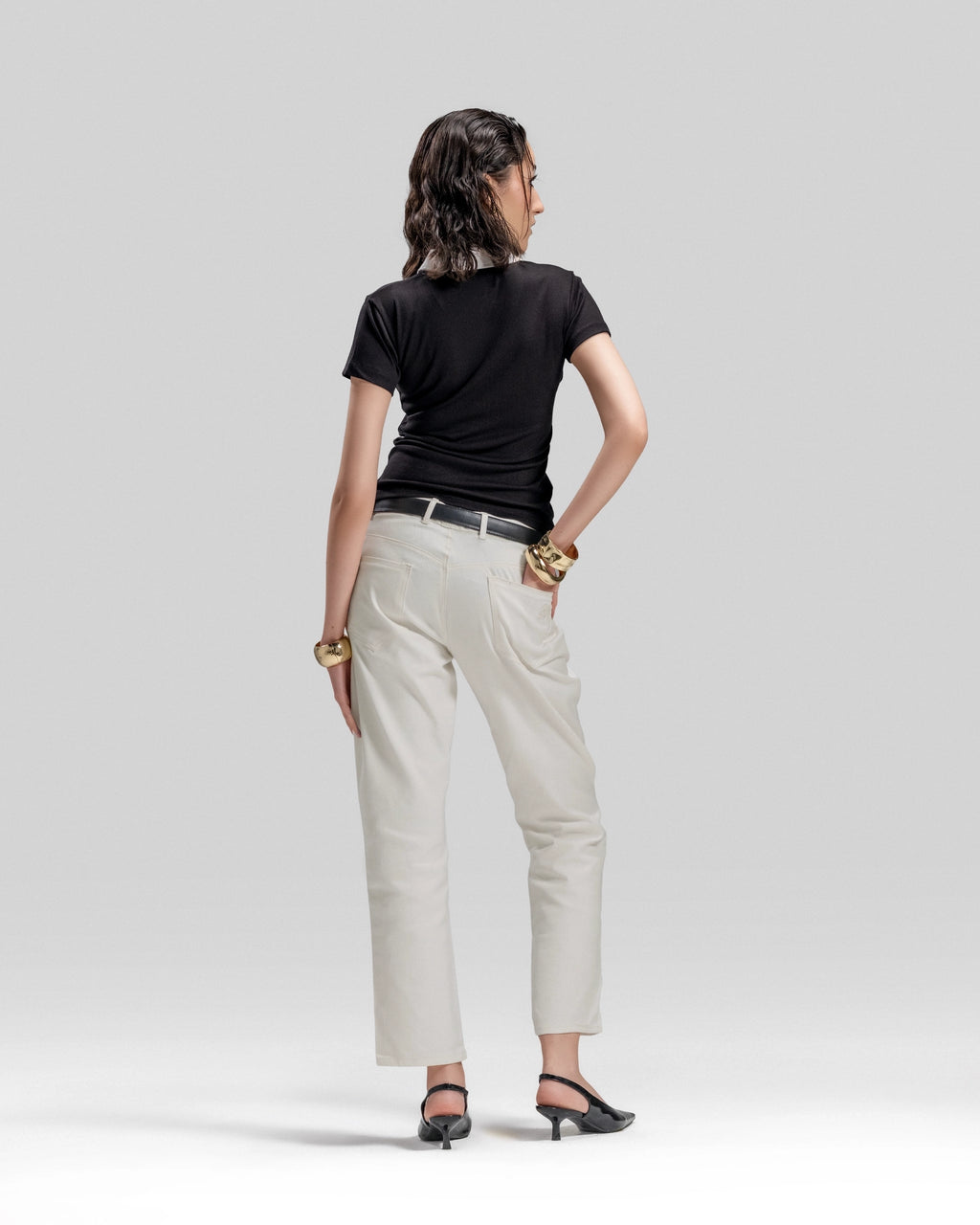 STRAIGHT FIT JEANS