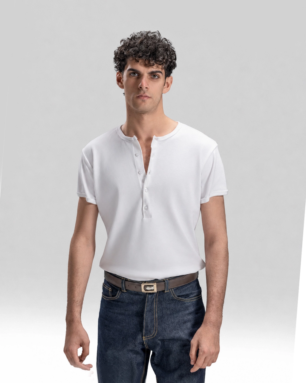 HENELY T-SHIRT IN WHITE