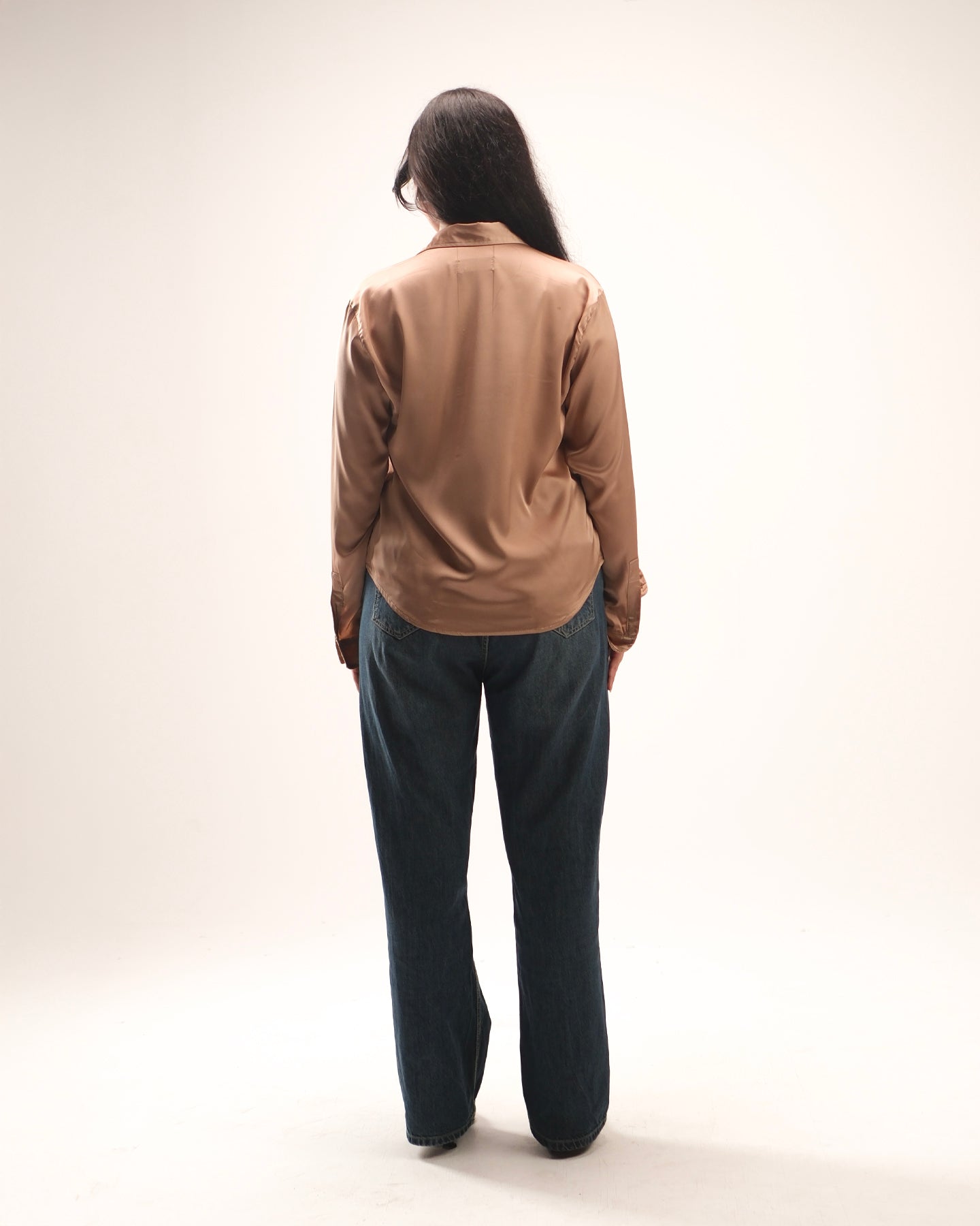 Satin Shirt in mocha mousse