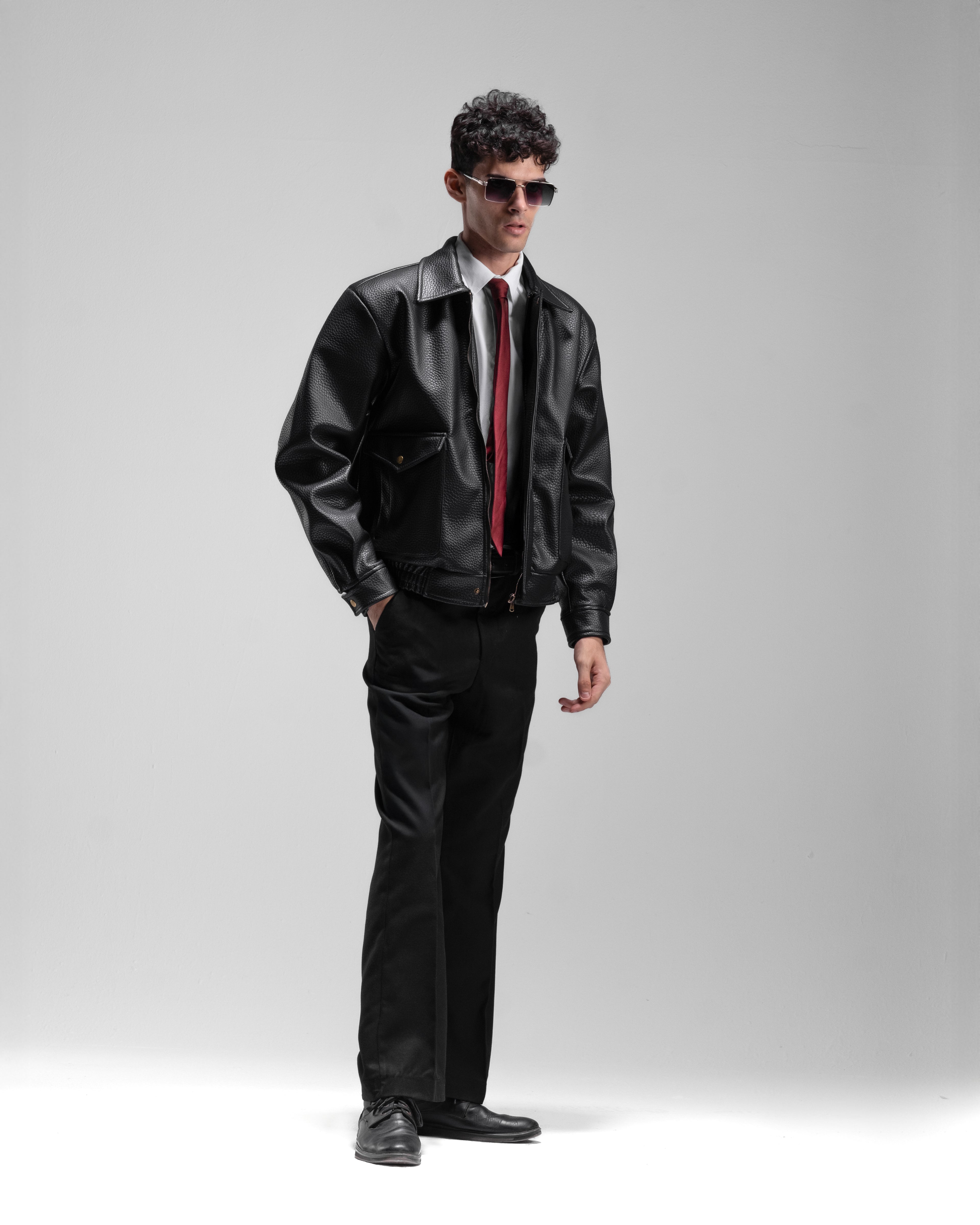 CHINO FLARED IN BLACK