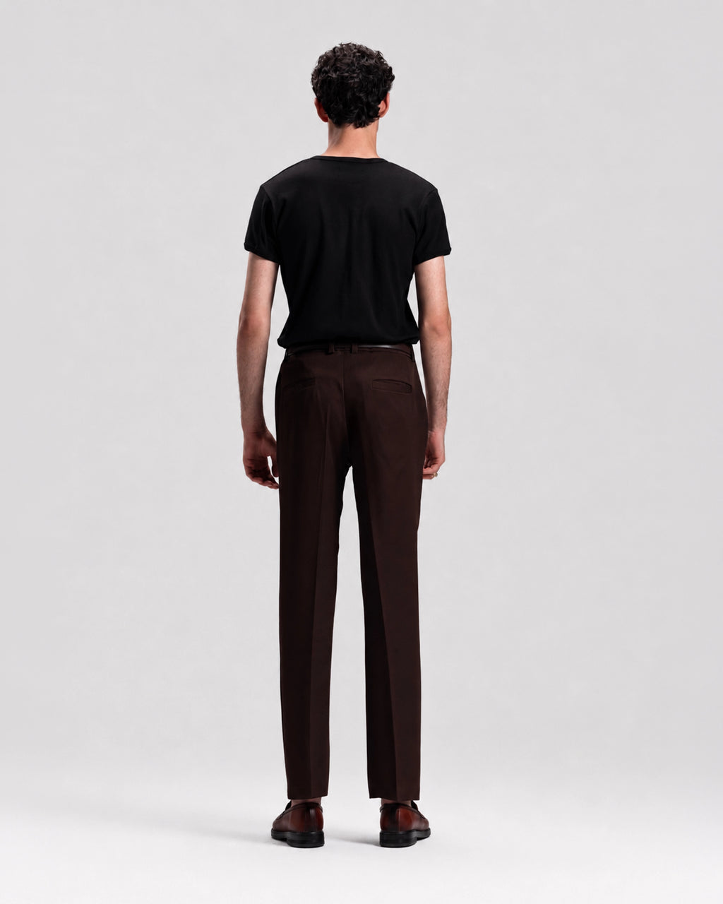HENELY T-SHIRT IN BLACK