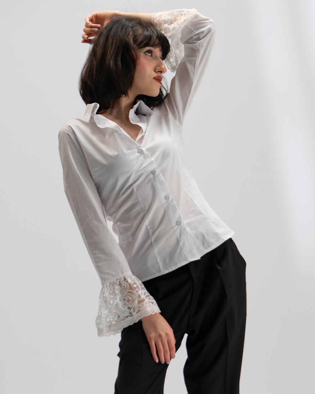 VICTORIAN WOMEN SHIRT IN WHITE