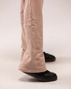 Flared pants in pink