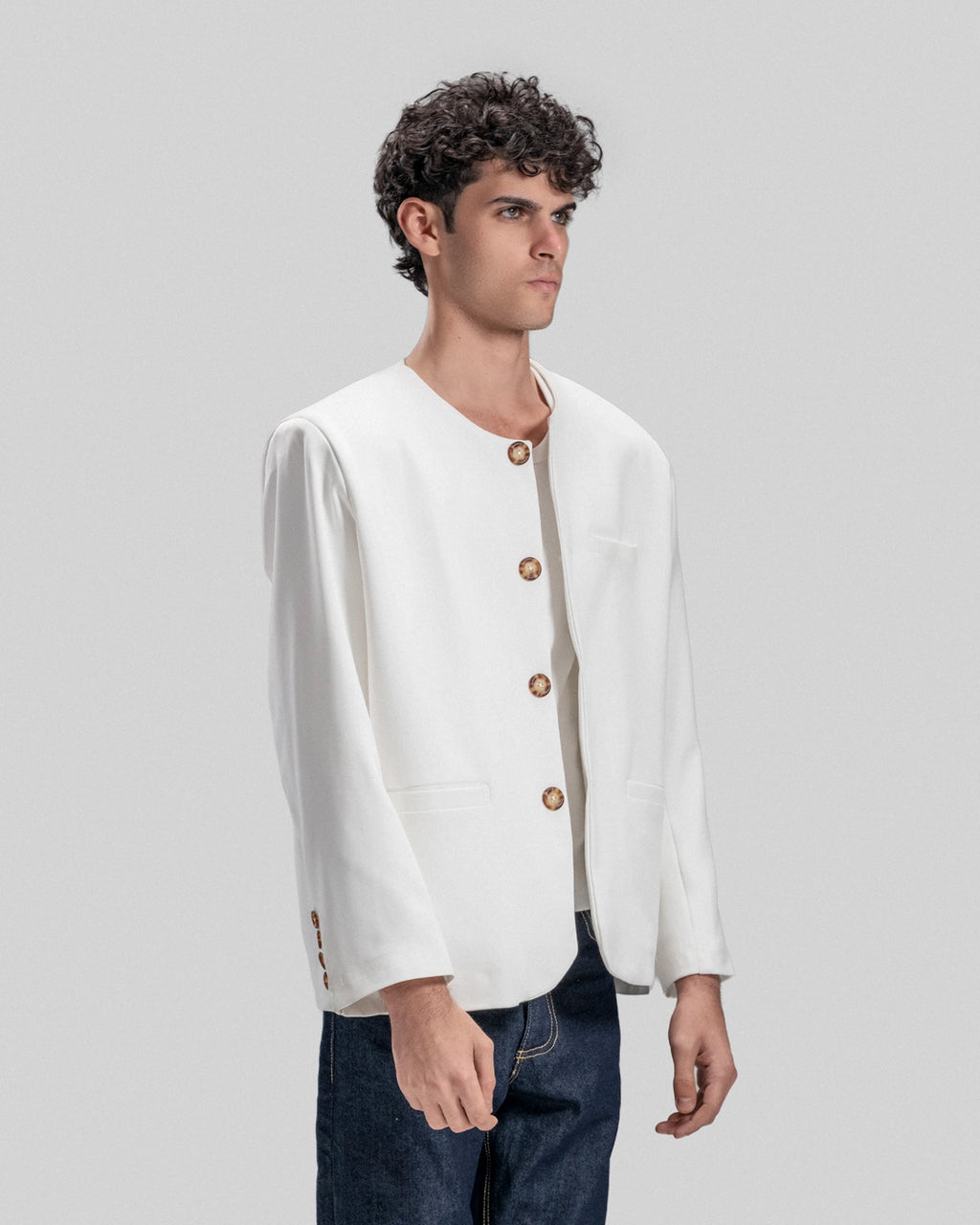 WHITE SUMMER BLAZER
