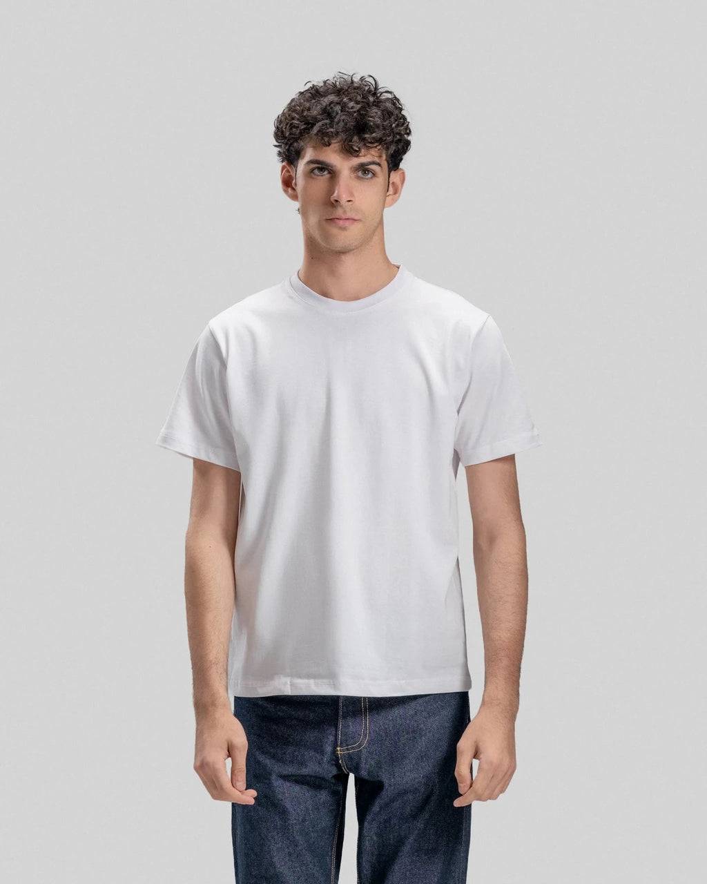 BASIC T-SHIRT IN WHITE