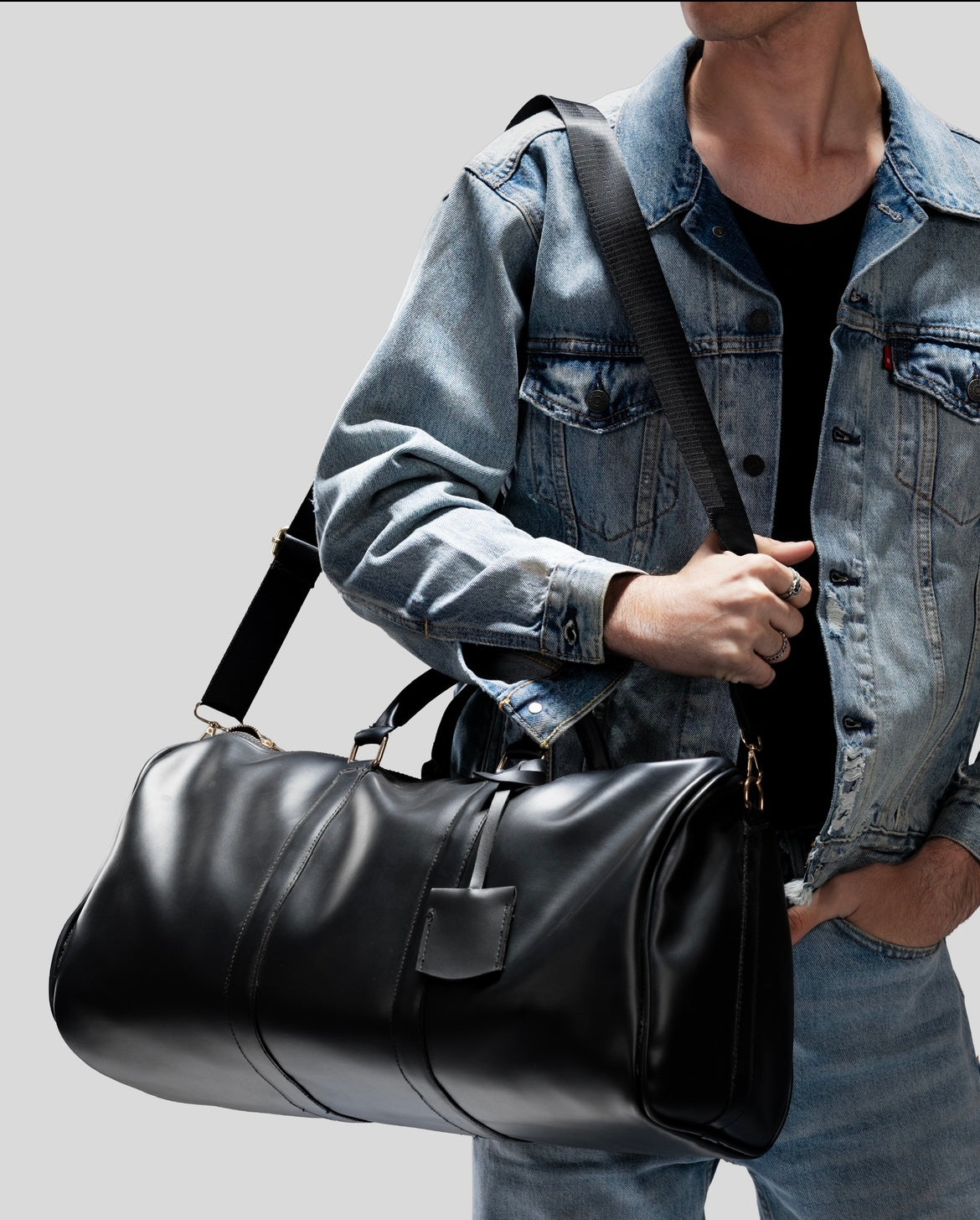 LARGE BAG IN BLACK