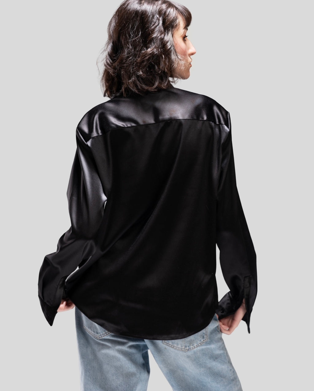 BLACK SHIRT WITH BOW