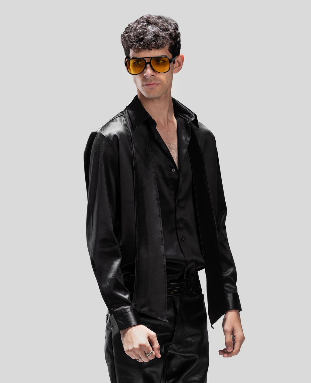 BLACK SHIRT WITH TIED DETAIL