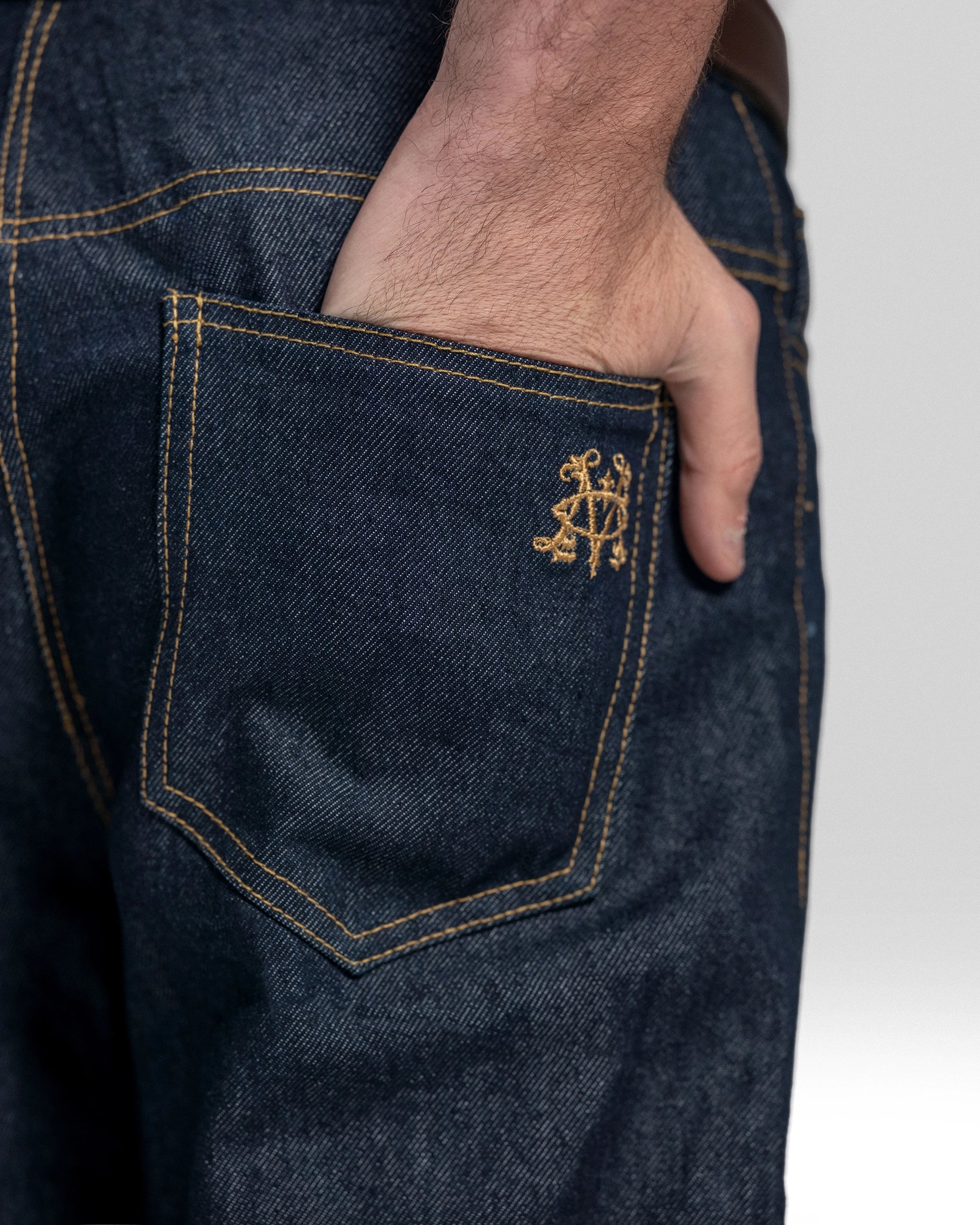 RAW STRAIGHT FIT JEANS