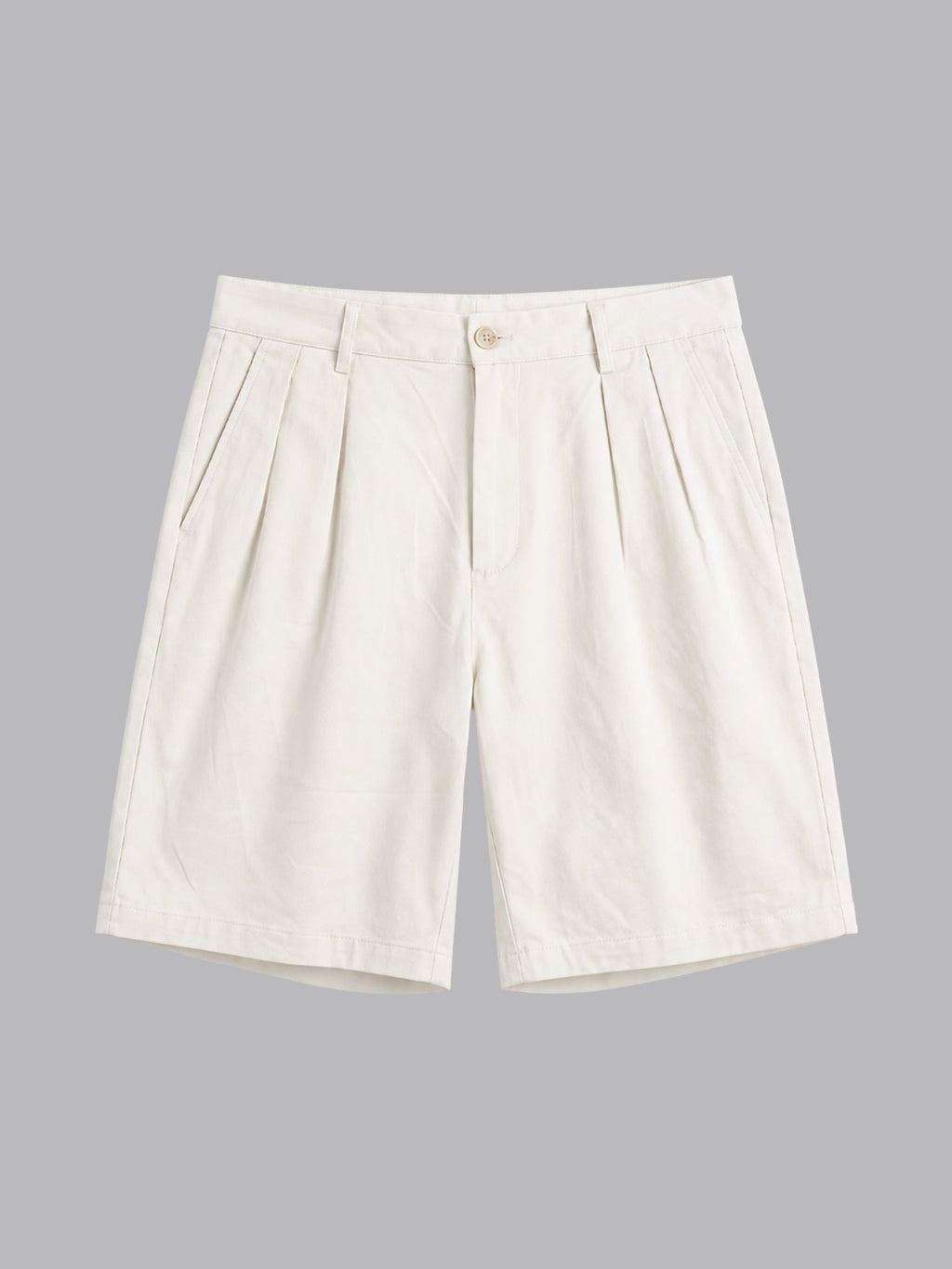 PLEATED REGULAR FIT GABARDINE SHORTS IN OFF WHITE