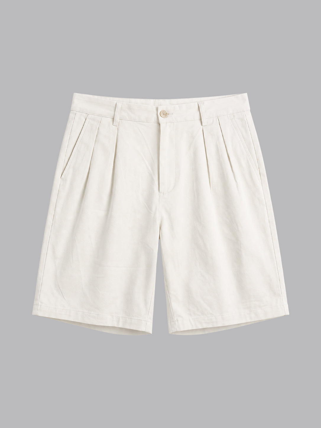 PLEATED REGULAR FIT GABARDINE SHORTS IN OFF WHITE